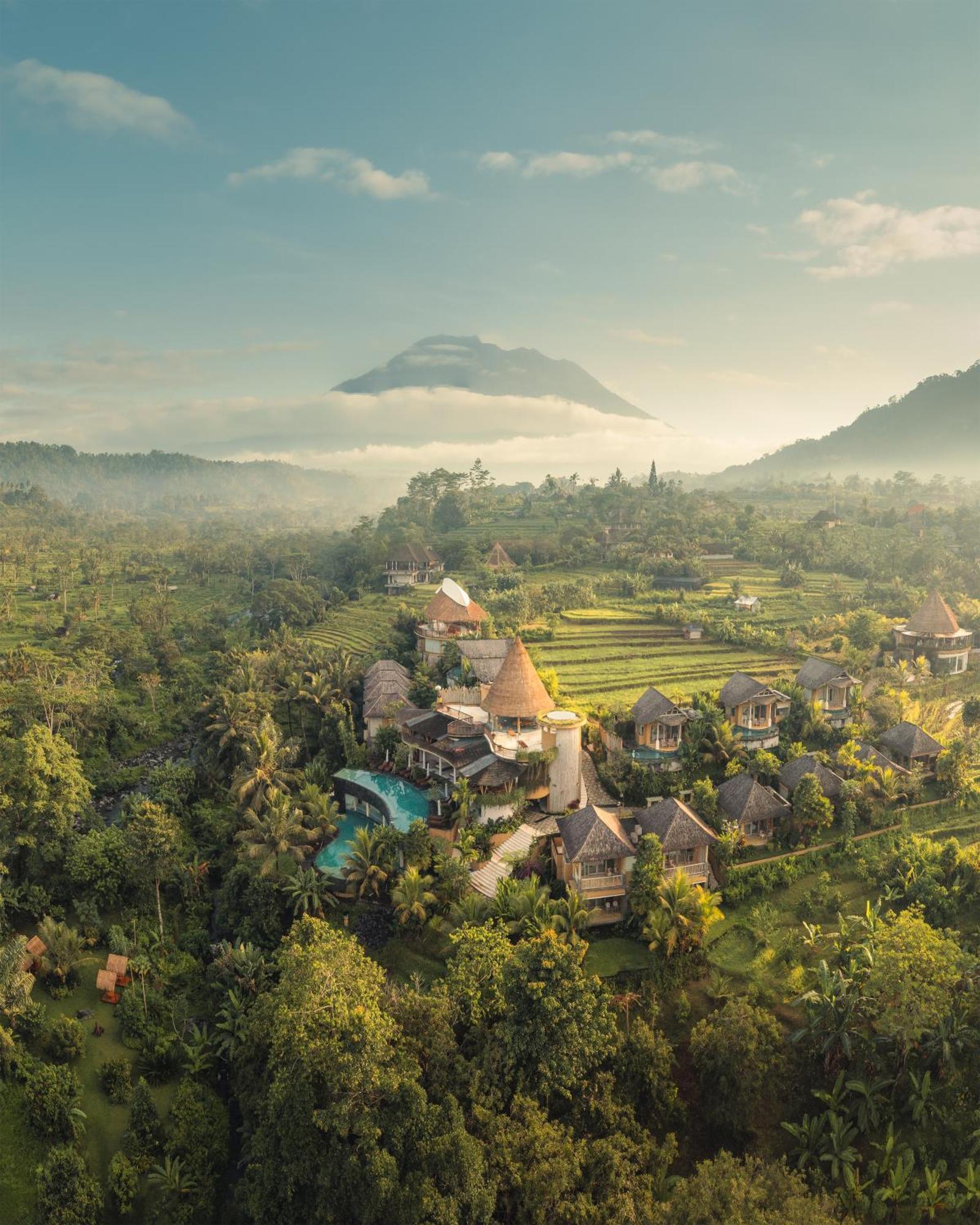 Отель Wapa Di Ume Sidemen Сидемен Экстерьер фото View of the resort