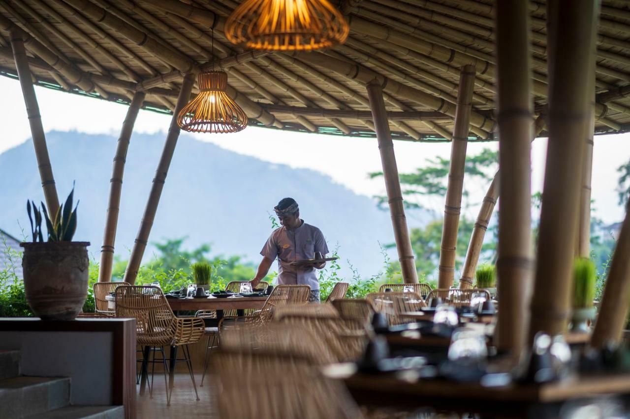 Отель Wapa Di Ume Sidemen Сидемен Экстерьер фото The restaurant at the retreat